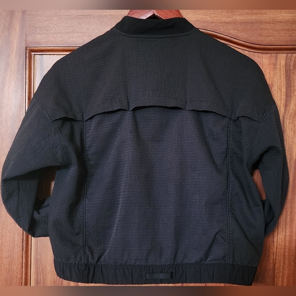 Lululemon jacket - Picture 3 of 4